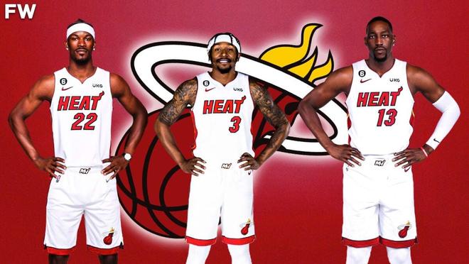 内外开花！杰伦·布朗半场10中6拿到17分 正负值+22（里外兼进！杰伦·布朗上半场10投6中砍下17分，正负值+22）