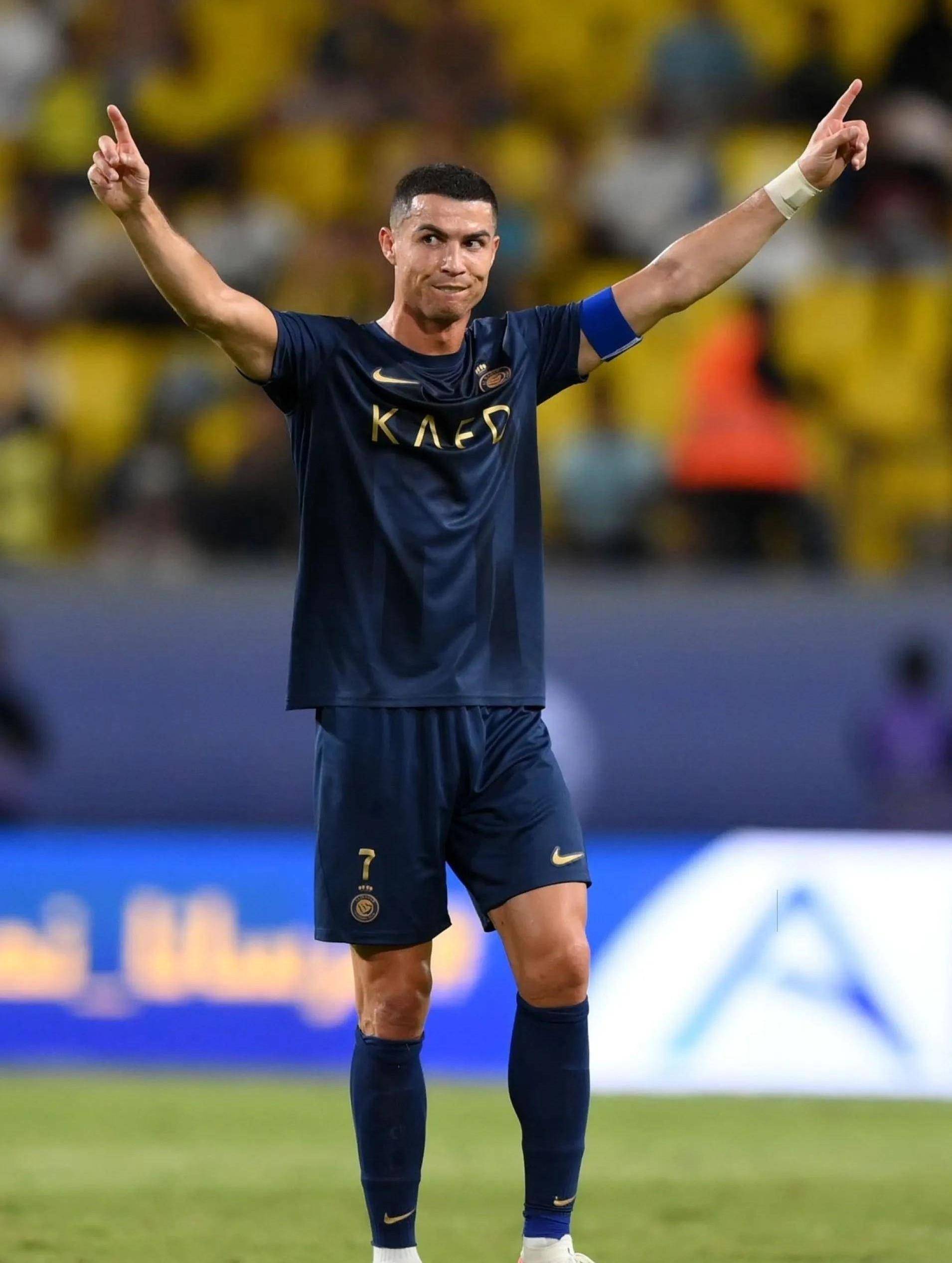 队记：杨瀚森今天表现含金量更高，必须肯定他的适应能力（队记者：杨瀚森今日表现成色更足，必须肯定其适应能力）