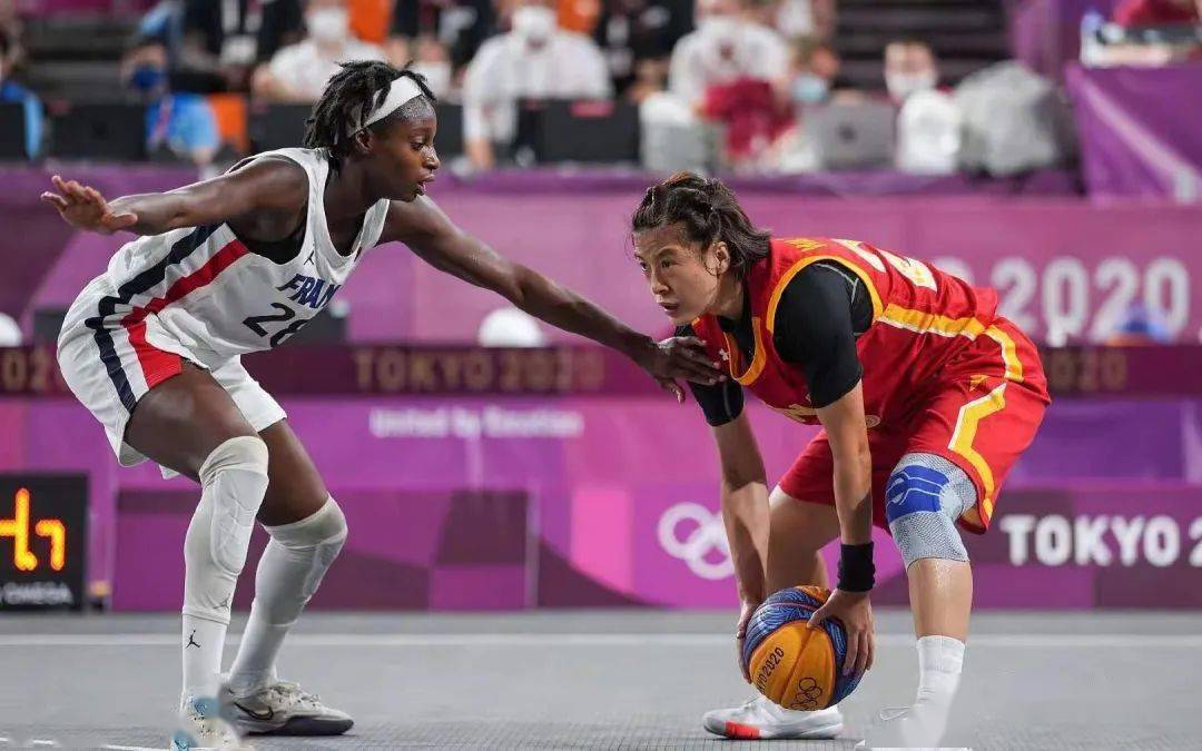 半场战报：国米0-0米兰，劳塔罗、阿切尔比中柱（半场：国米与米兰互交白卷，劳塔罗与阿切尔比先后中柱）