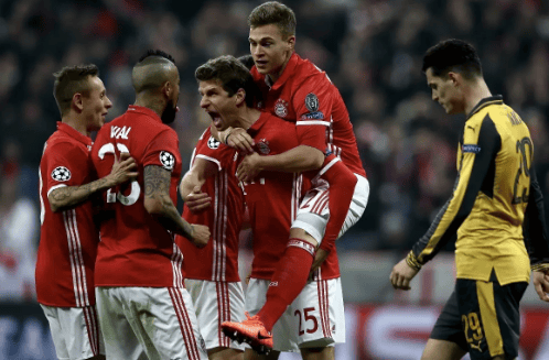 足球传球路线的五大选择技巧（足球传球路线选择的五个实用技巧）