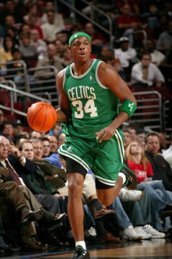 记者：埃切韦里将租借加盟赫罗纳，租期半个赛季（记者：埃切韦里半赛季租借赴赫罗纳）