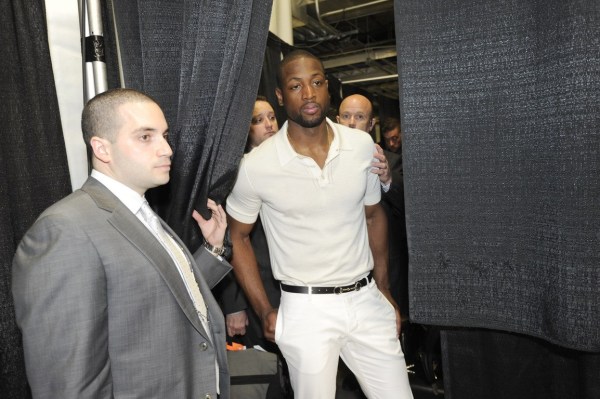 篮球CBA球队启用新训练馆，设备全面升级（CBA球队启用全新训练馆，设施全面焕新）