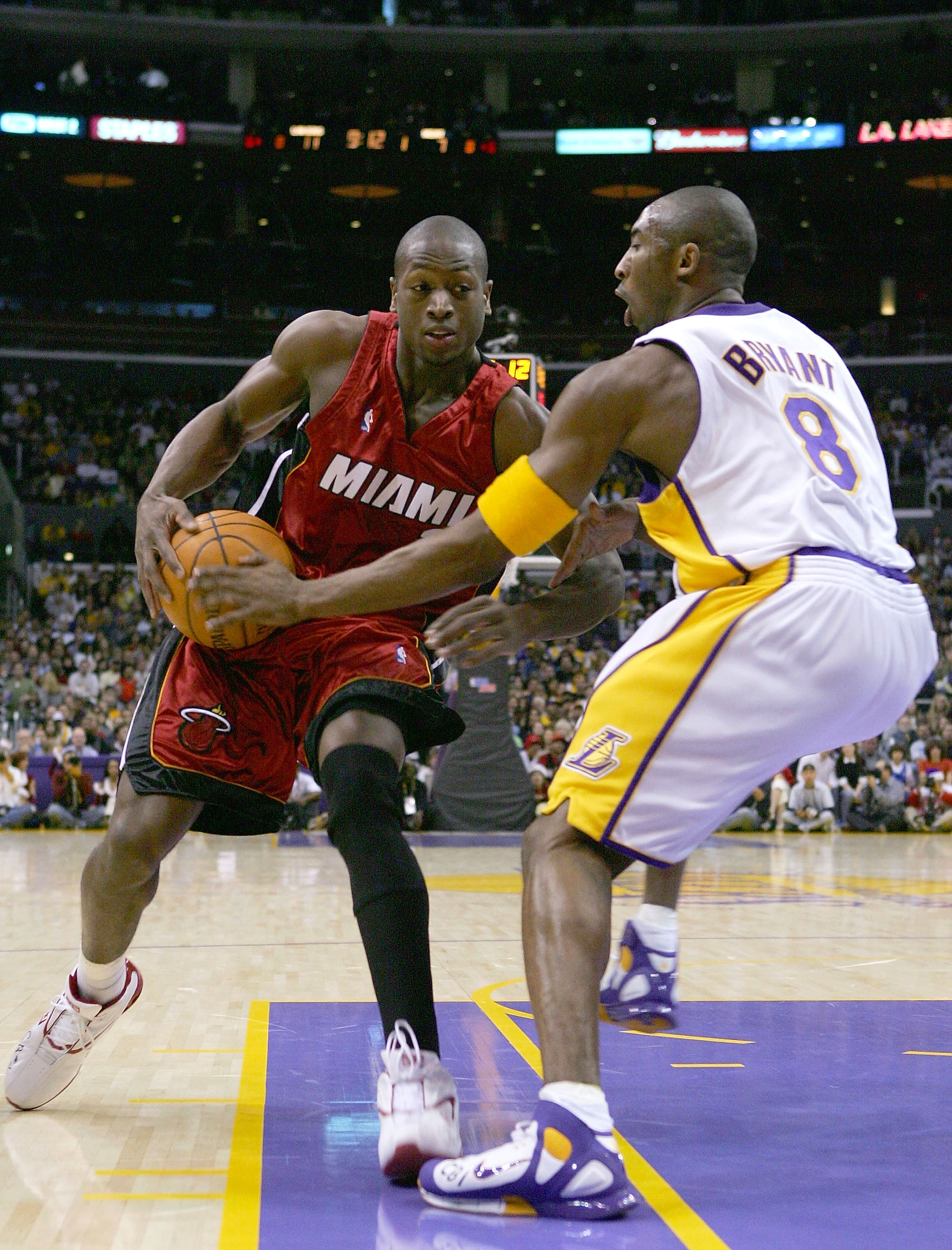 斯基拉：弗拉泰西渴望更多出场机会，他的经纪人已与尤文接触（斯基拉：弗拉泰西盼更多出场机会，经纪人已与尤文接洽）