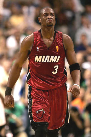 官方：邓弗里斯退出本期国家队集训，将直接返回俱乐部（官方消息：邓弗里斯退出本期国家队集训，直接返回俱乐部）