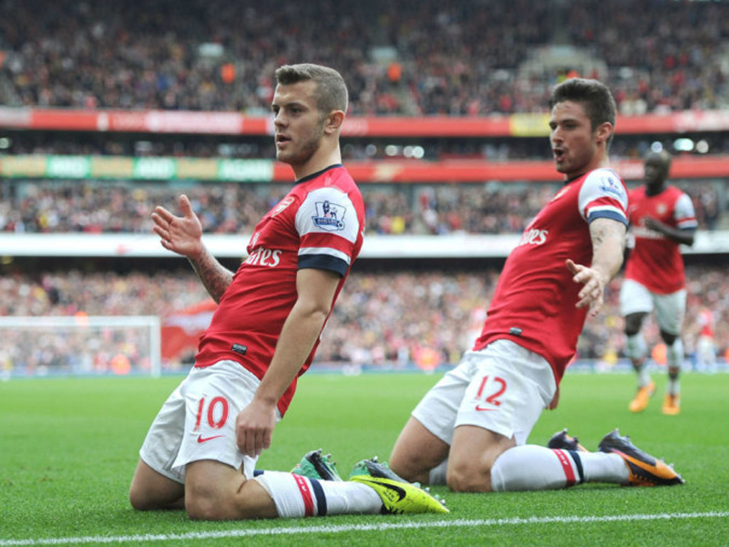 斯洛特两度弃用萨拉赫收奇效，利物浦四场不败迎欧冠胜利（斯洛特两度雪藏萨拉赫见奇效，利物浦四战不败斩获欧冠胜利）