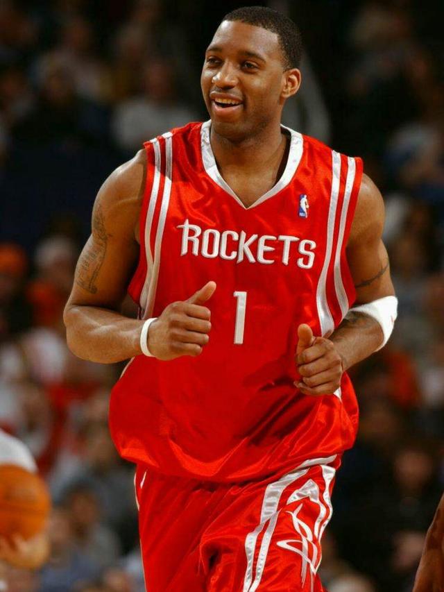 登贝莱包揽2025两大个人荣誉，90后首位金球奖+年度最佳（登贝莱横扫2025双料个人大奖，成90后首位金球得主并加冕年度最佳）