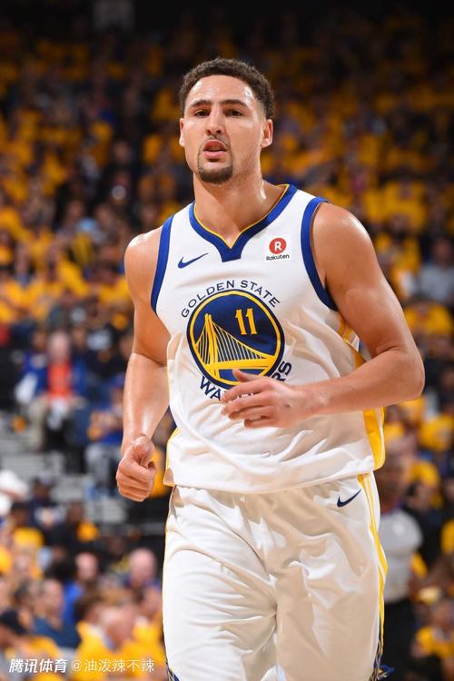 法媒预测摩纳哥vs大巴黎首发：登贝莱PK巴洛贡，波巴替补（法媒预测摩纳哥战大巴黎首发：登贝莱对决巴洛贡，波巴替补待命）