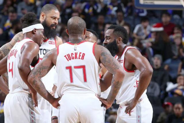 回顾英超上个赛季的圣诞排行榜：（英超上赛季圣诞榜单盘点）