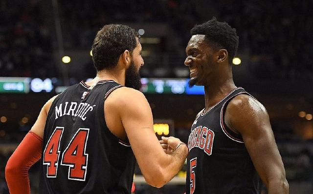 蔚山vs武里南首发：马尔康突前，许律、姜祥佑、严元相替补（蔚山战武里南首发公布：马尔康单箭头，许律、姜祥佑、严元相替补待命）